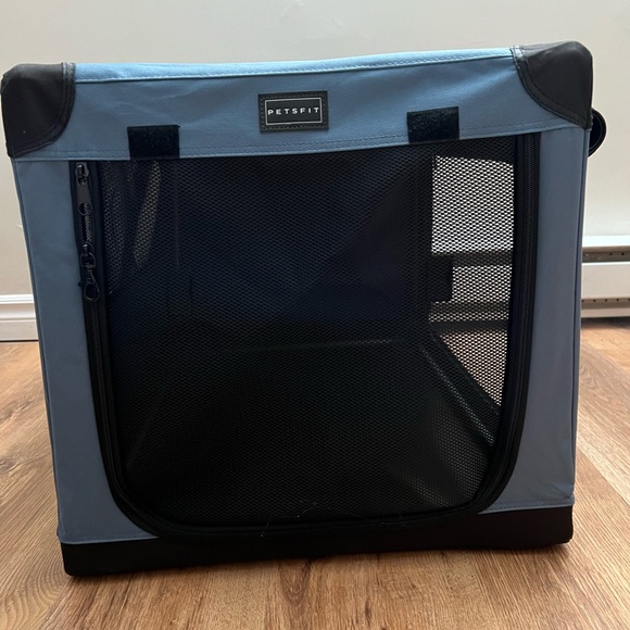 SOLD Pet carrier - crate - Picture 2 of 2